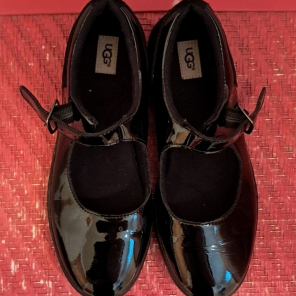 UGG Shiny Black Women's Dress Shoes.